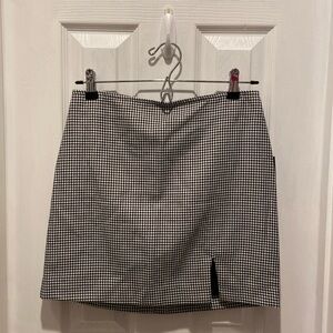 NWT Forever 21 Houndstooth Black White Split Hem Skirt